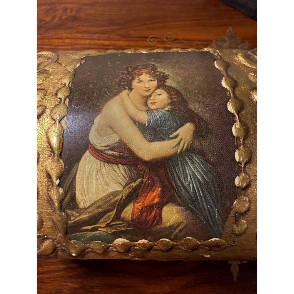 Vintage Gold Trinket Box with Mother and Child Art - Picture 4 of 17